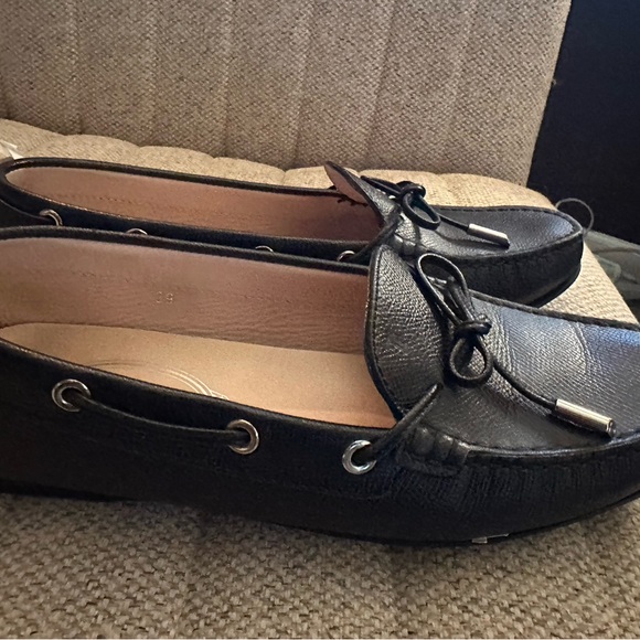 Tod’s Gommino Driving Shoes in Leather size 39 - Picture 5 of 6